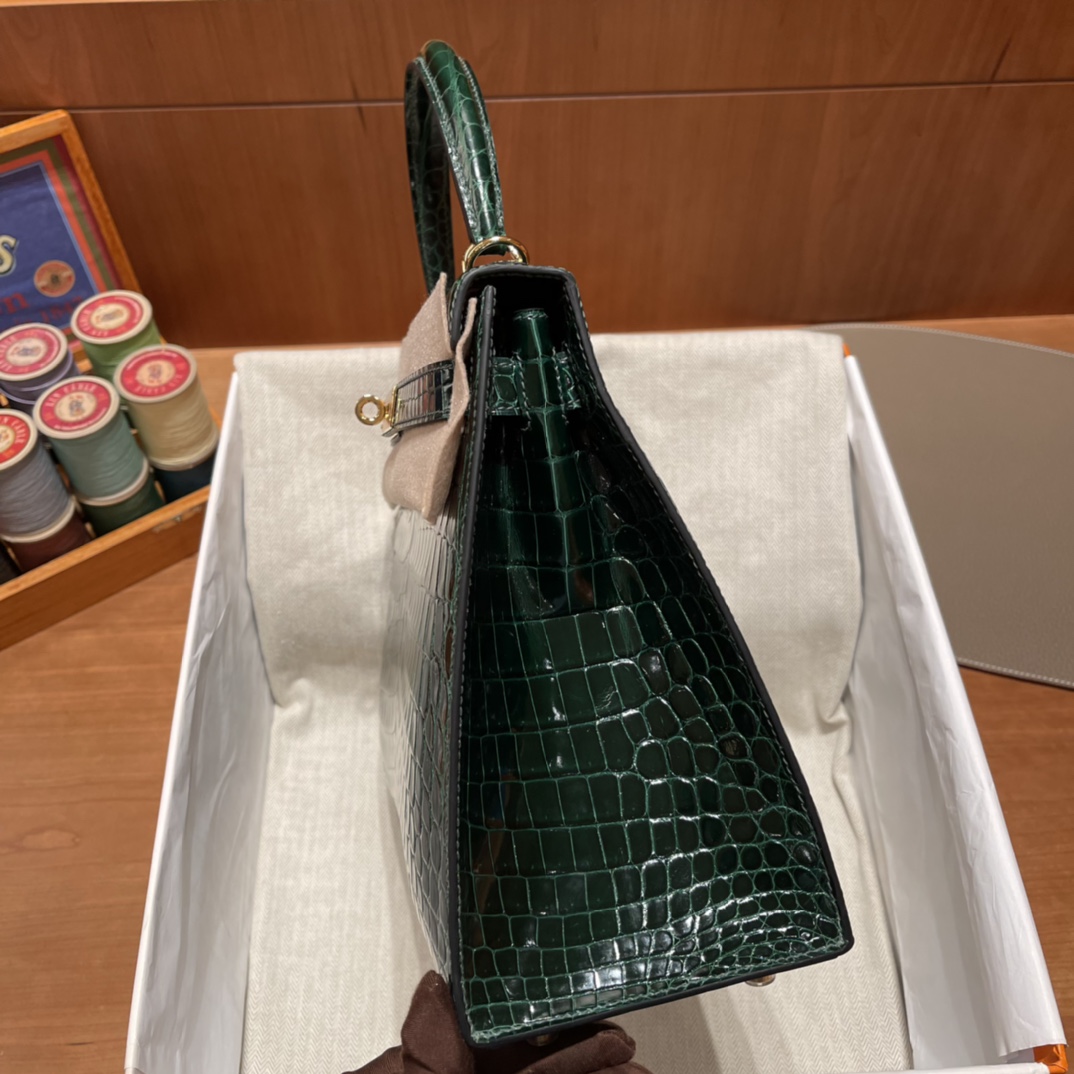 에르메스 켈리백28 그린 금장 샤이니 악어가죽